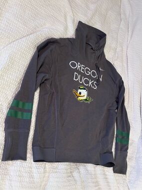 Nike Oregon Ducks Gray Pullover Hoodie with Graphic Logo